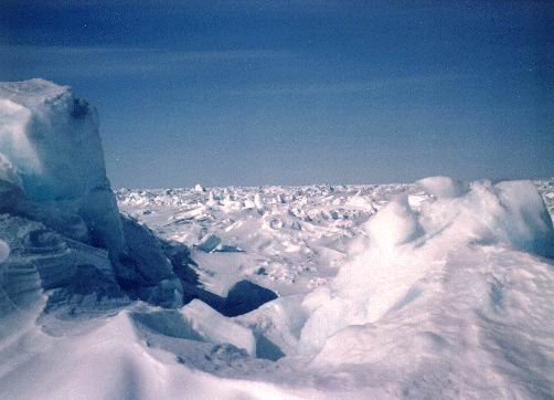 น้ำแข็งที่ขั้วโลกเหนือมีรูโหว่เป็นครั้งแรกในรอบ55 ล้านปี
